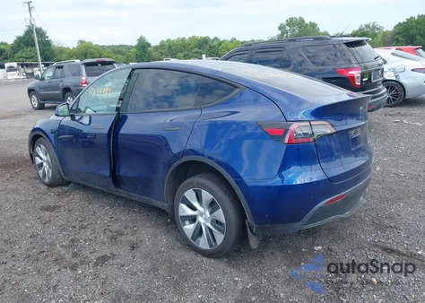 2023 Tesla Model Y z USA, uszkodzony, nr VIN 7SAYGDEE5PF685511